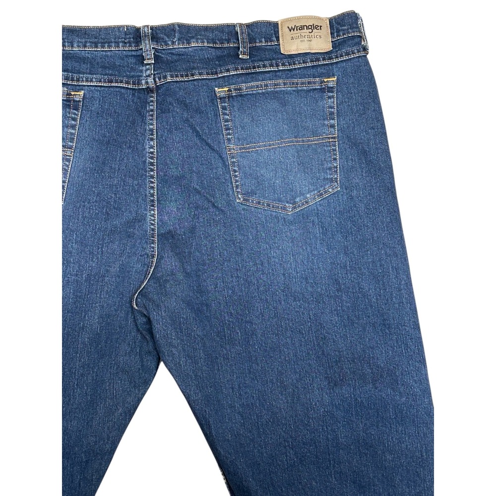 Wrangler Authentics Mens 48x32 Blue Classic Fit‎ Straight Leg Denim Jeans - Picture 4 of 7